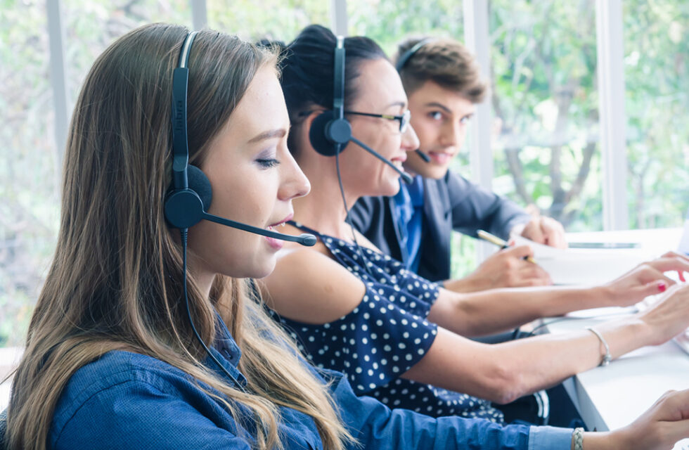 Empowering Contact Centre Agents - The Ultimate Guide to Tools and Technology